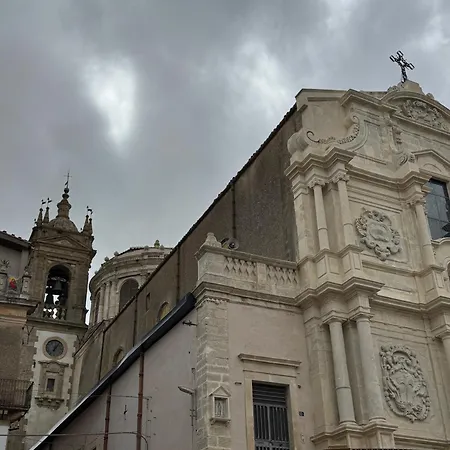 Lion - & Caltagirone
