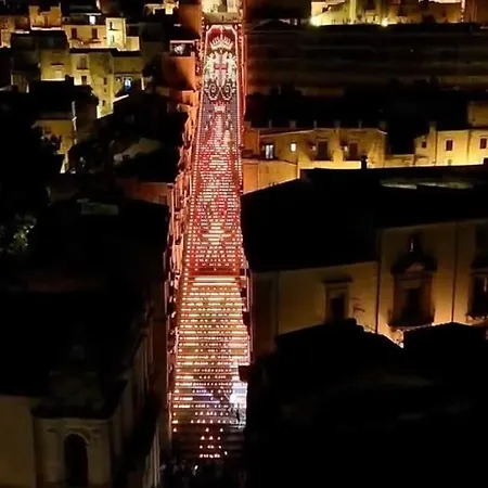 Lion - & Panzió Caltagirone