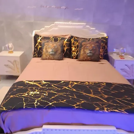 Bed and Breakfast Lion - & 4*