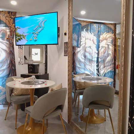 Lion - & 4* Caltagirone